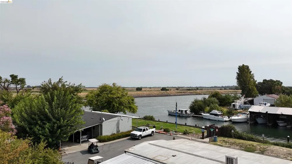 1742 W Harbor Drive Isleton, CA 95641