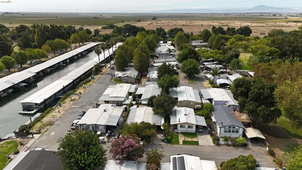 1742 W Harbor Drive Isleton, CA 95641
