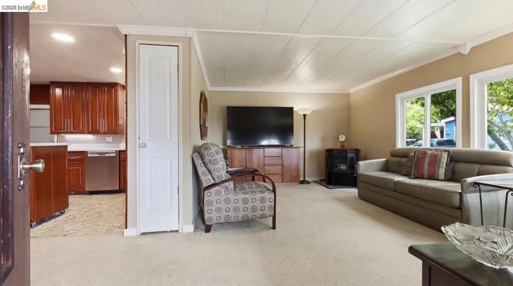 1742 W Harbor Drive Isleton, CA 95641