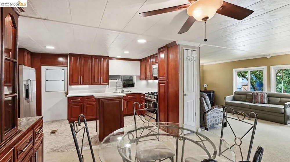 1742 W Harbor Drive Isleton, CA 95641