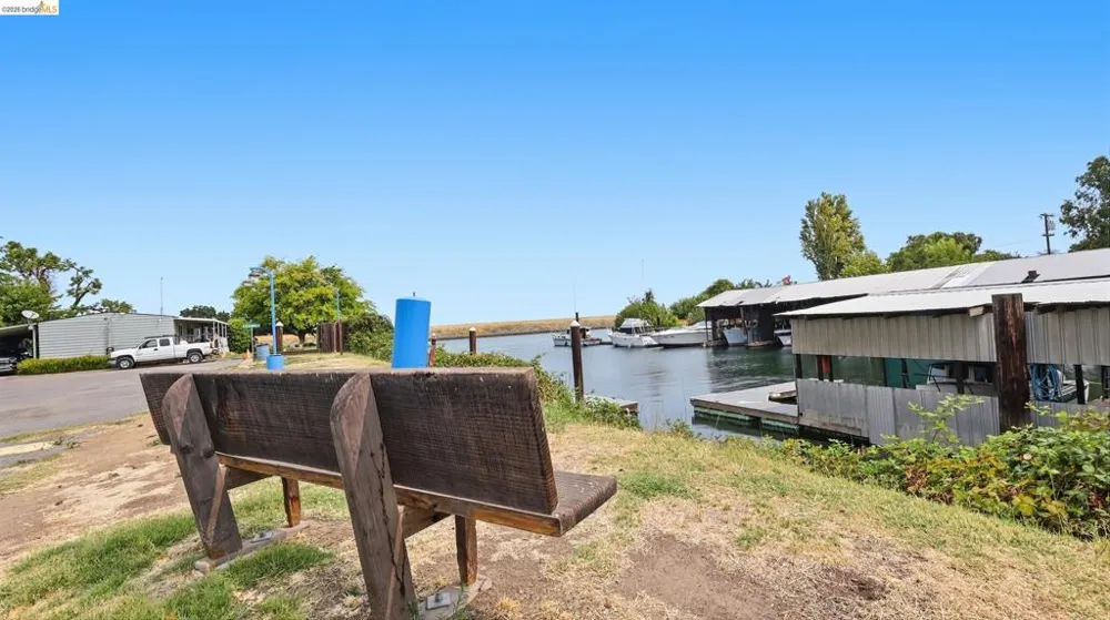 1742 W Harbor Drive Isleton, CA 95641