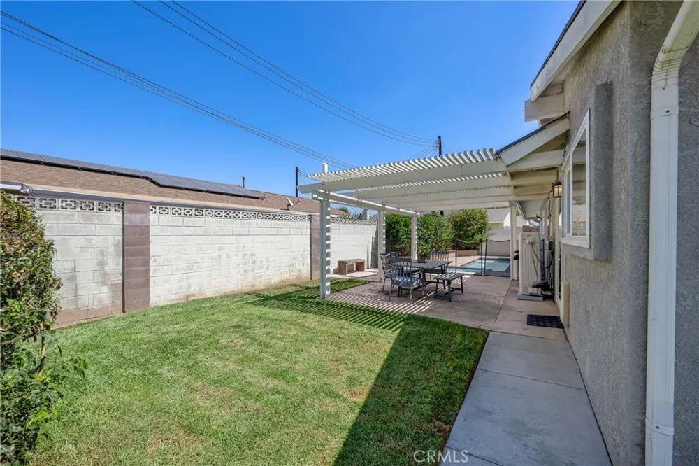 325 E Woodvale Avenue Orange, CA 92865