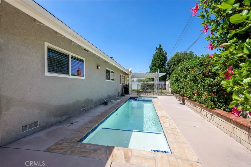 325 E Woodvale Avenue Orange, CA 92865