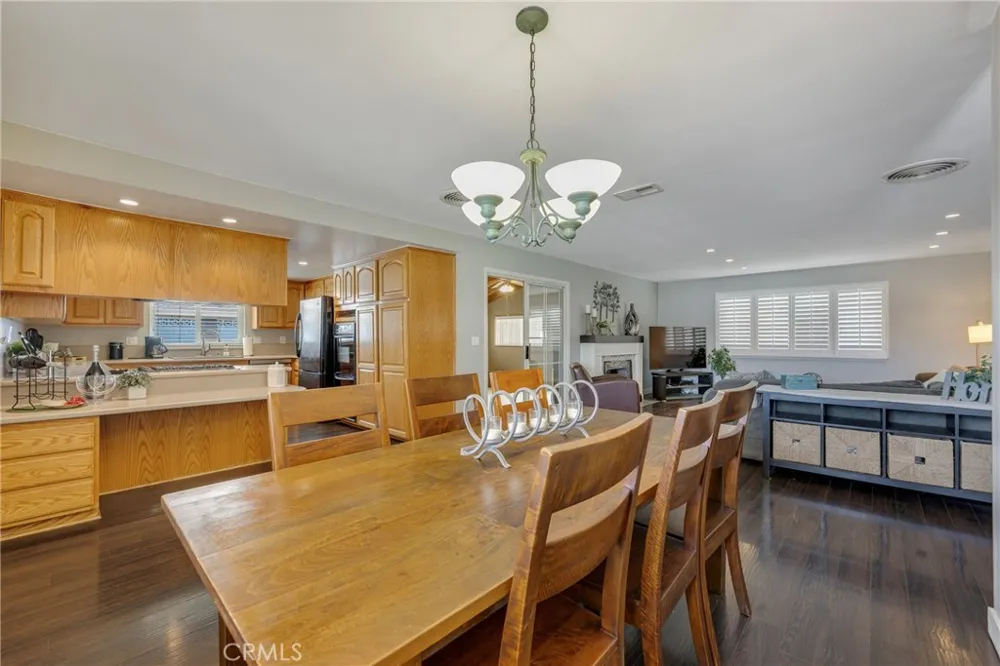 325 E Woodvale Avenue Orange, CA 92865
