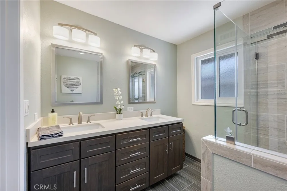 325 E Woodvale Avenue Orange, CA 92865