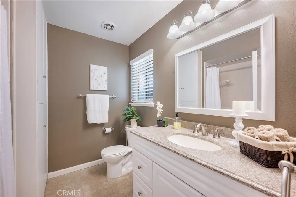 325 E Woodvale Avenue Orange, CA 92865