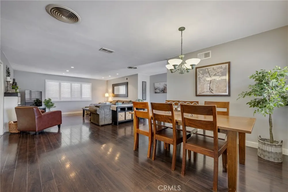 325 E Woodvale Avenue Orange, CA 92865