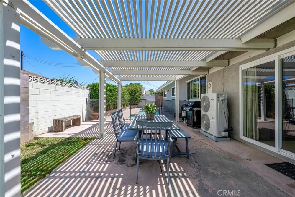 325 E Woodvale Avenue Orange, CA 92865