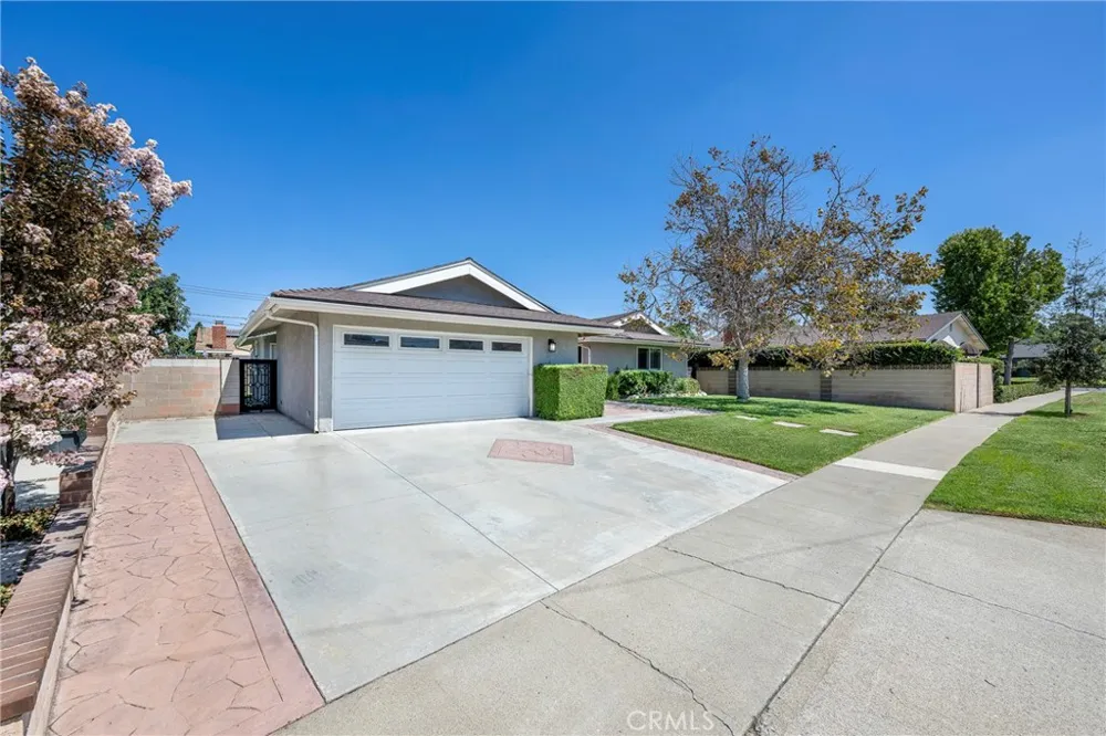 325 E Woodvale Avenue Orange, CA 92865