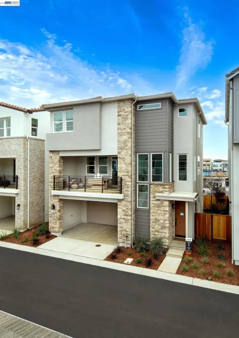 184 Gali Way