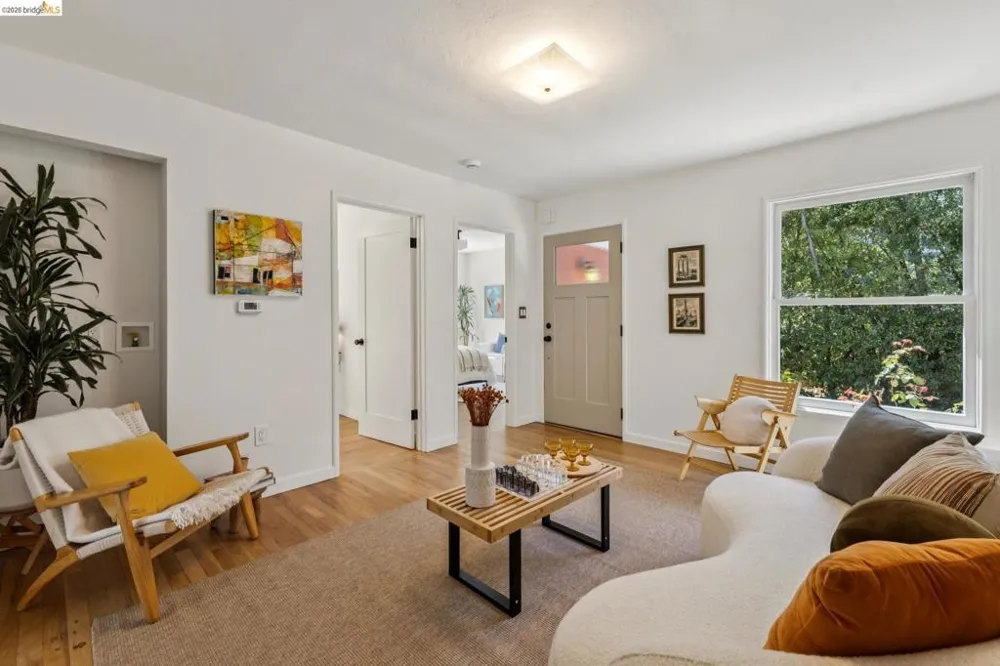 2218 Parker St Berkeley, CA 94704