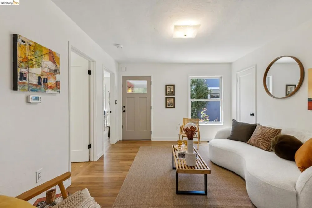 2218 Parker St Berkeley, CA 94704