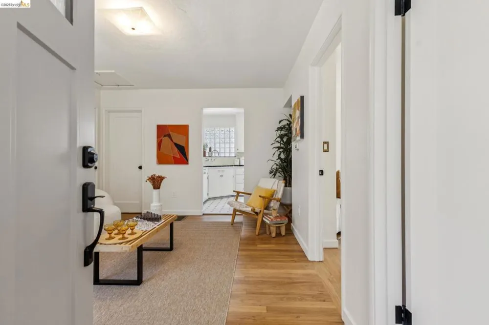 2218 Parker St Berkeley, CA 94704