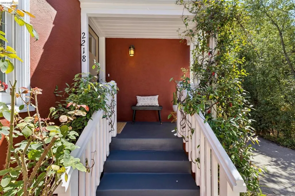 2218 Parker St Berkeley, CA 94704