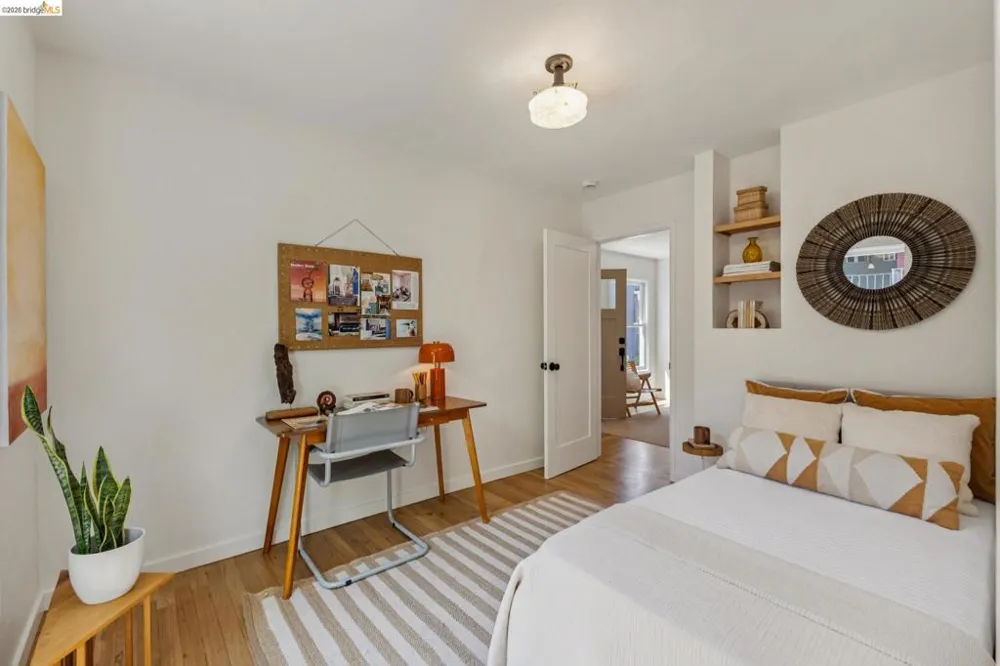 2218 Parker St Berkeley, CA 94704