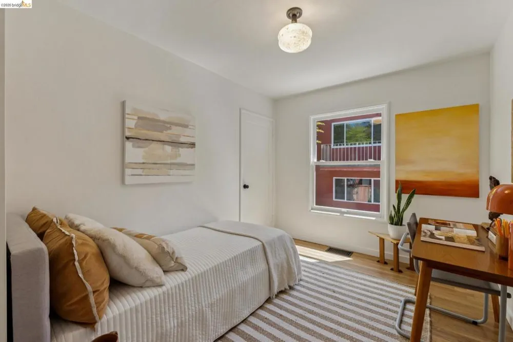 2218 Parker St Berkeley, CA 94704