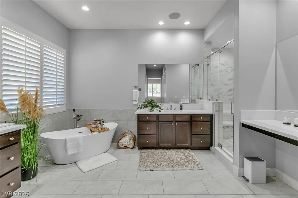 8233 Sweetwater Creek Way Las Vegas, NV 89113
