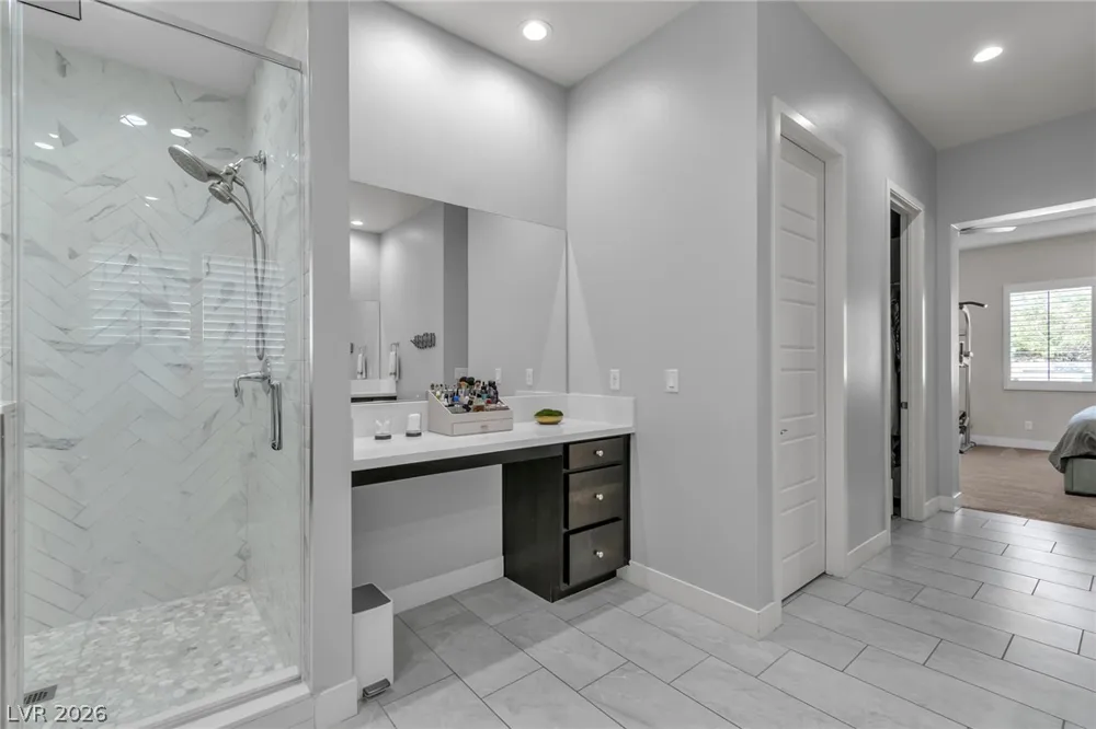 8233 Sweetwater Creek Way Las Vegas, NV 89113