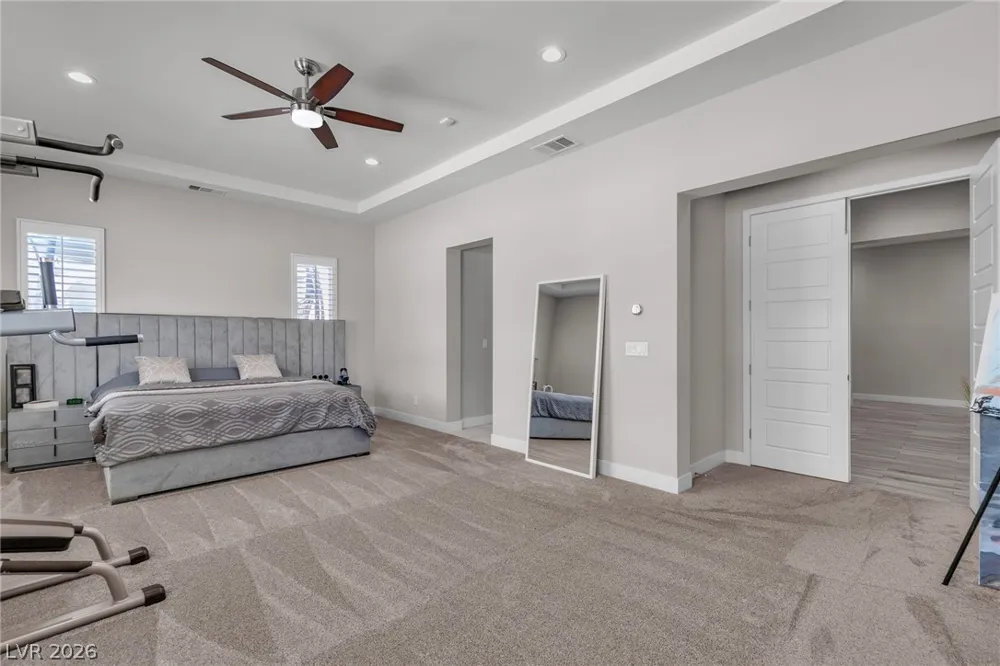 8233 Sweetwater Creek Way Las Vegas, NV 89113