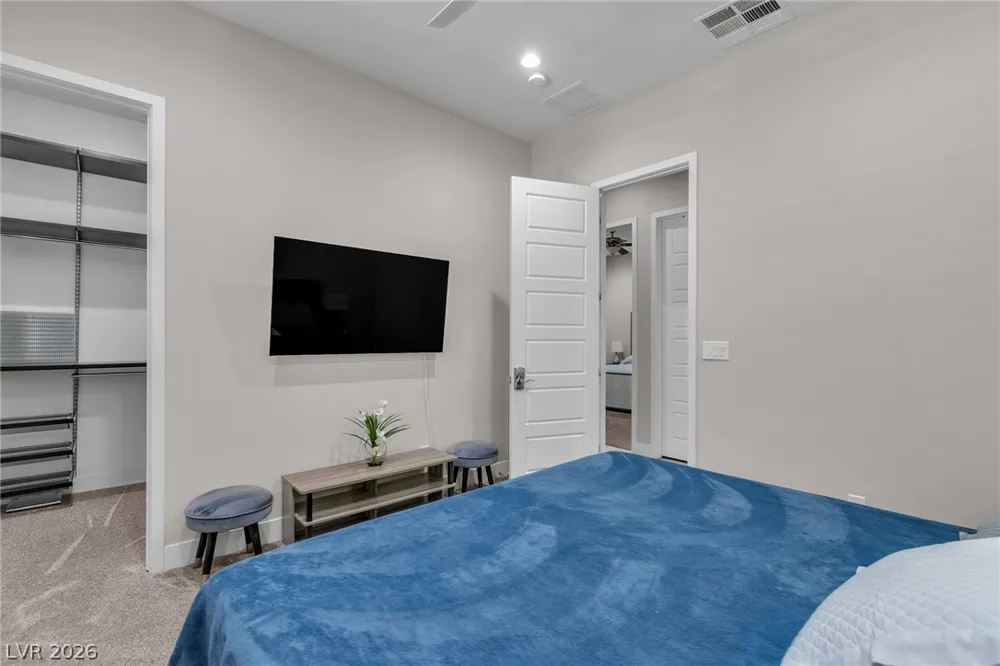 8233 Sweetwater Creek Way Las Vegas, NV 89113