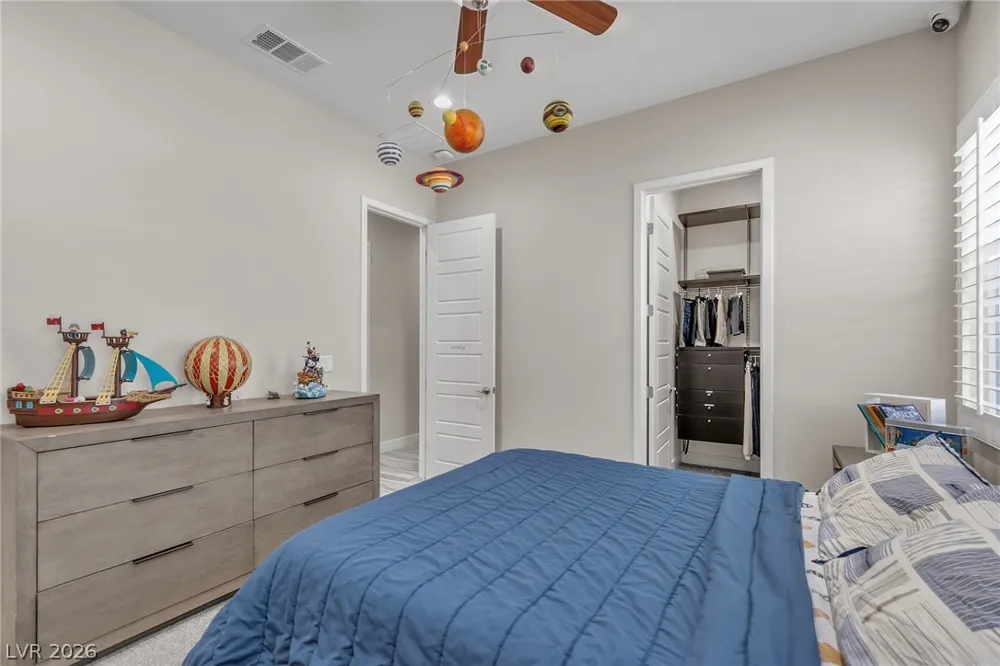 8233 Sweetwater Creek Way Las Vegas, NV 89113