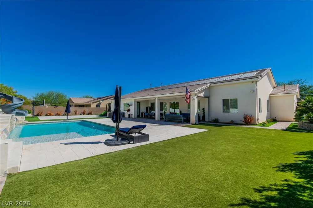8233 Sweetwater Creek Way Las Vegas, NV 89113