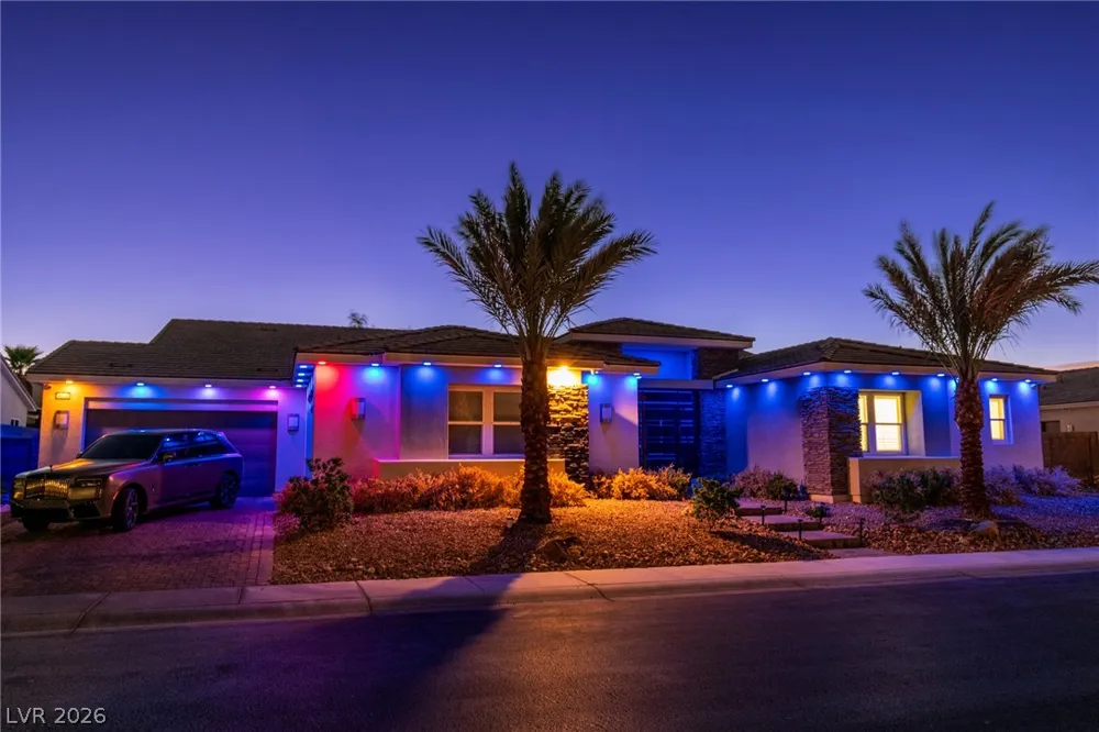 8233 Sweetwater Creek Way Las Vegas, NV 89113