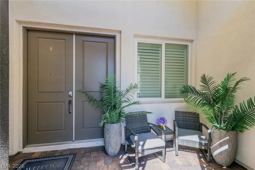 8233 Sweetwater Creek Way Las Vegas, NV 89113