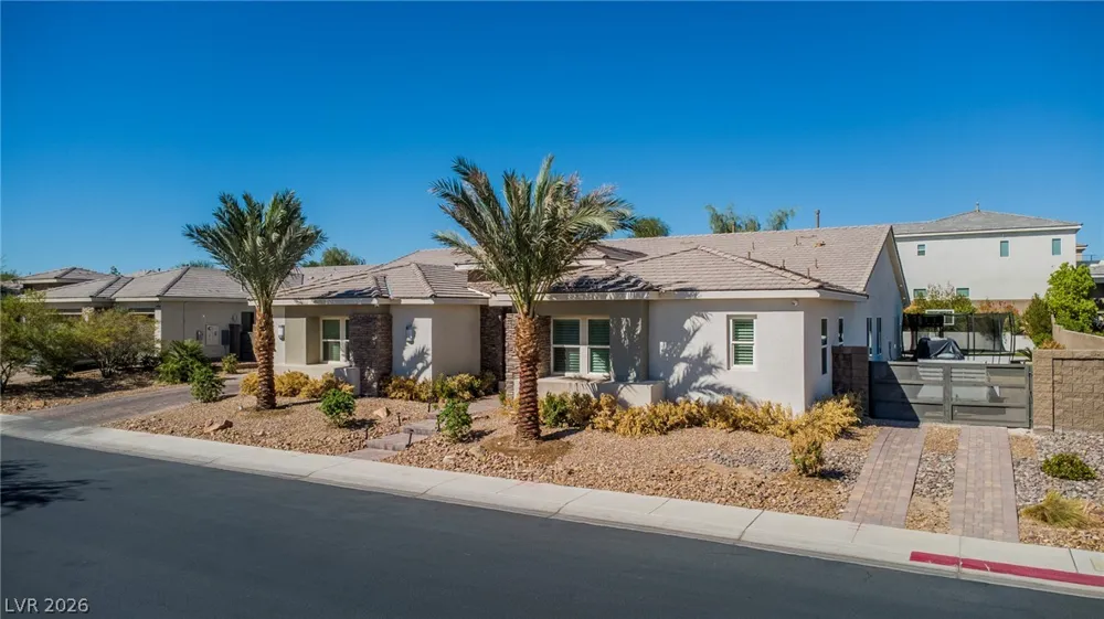8233 Sweetwater Creek Way Las Vegas, NV 89113