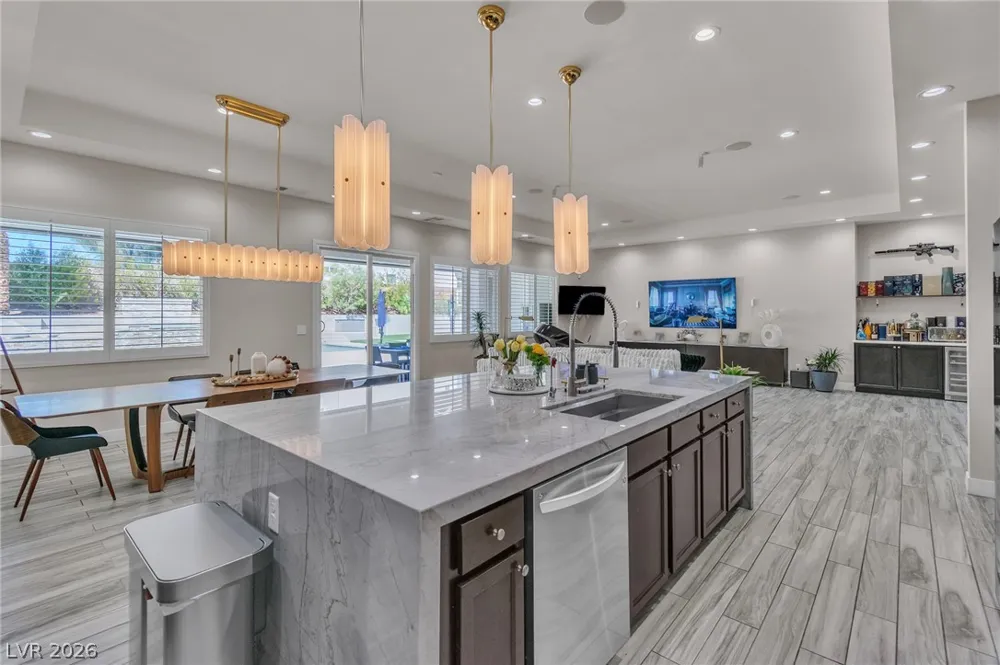 8233 Sweetwater Creek Way Las Vegas, NV 89113