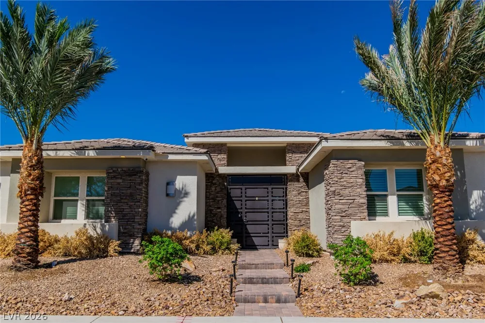 8233 Sweetwater Creek Way Las Vegas, NV 89113
