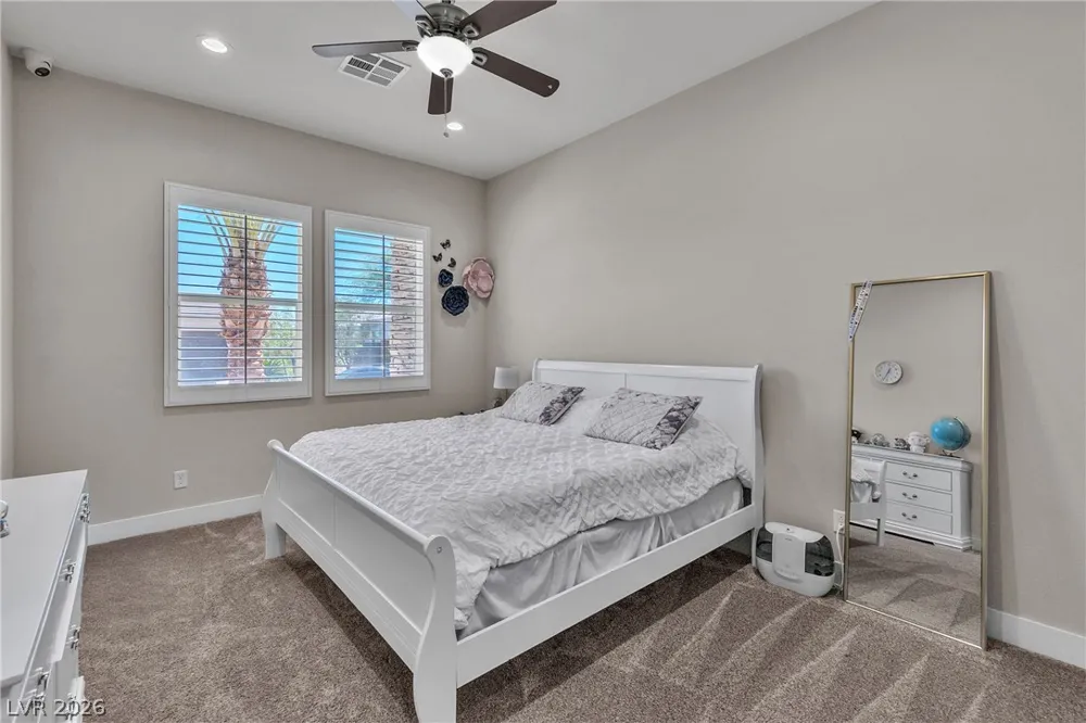 8233 Sweetwater Creek Way Las Vegas, NV 89113