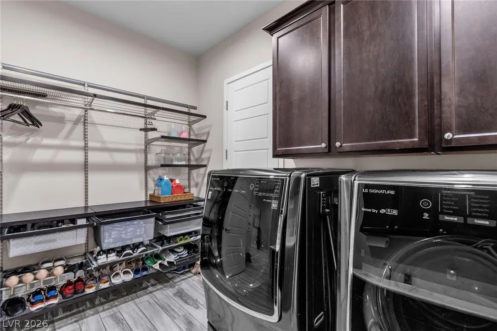 8233 Sweetwater Creek Way Las Vegas, NV 89113