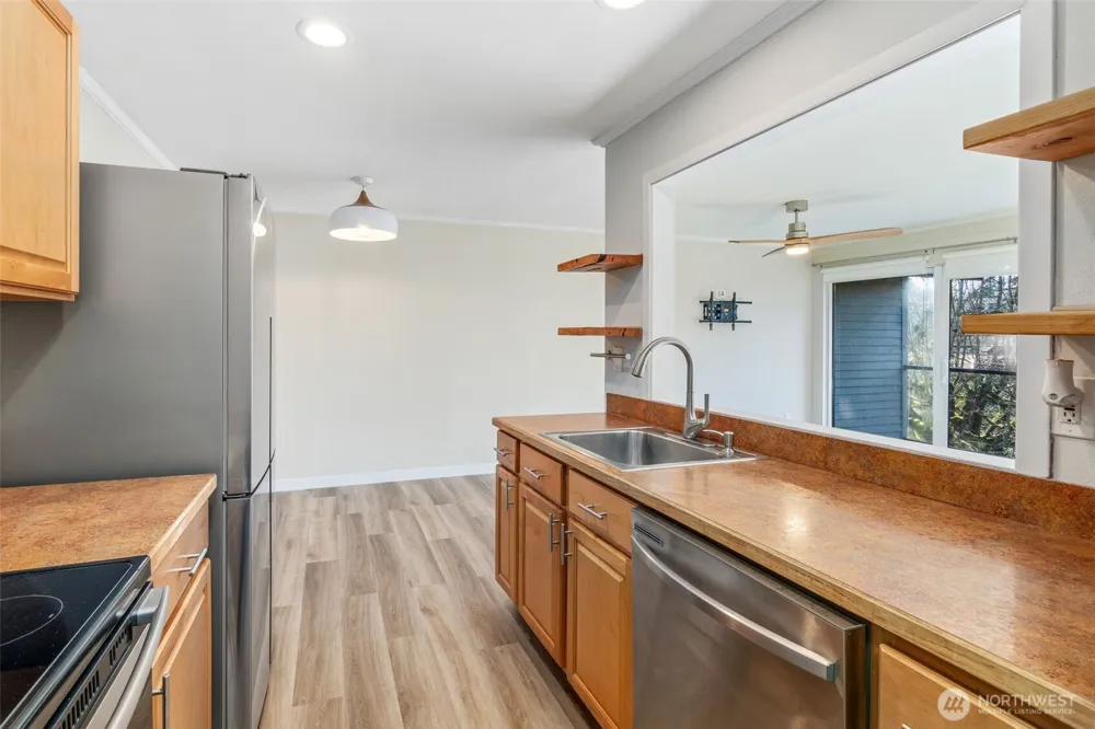 19428 Aurora Avenue #431 Shoreline, WA 98133