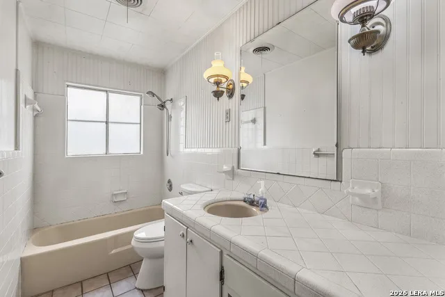 212 BLUEBONNET ST Burnet, TX 78611