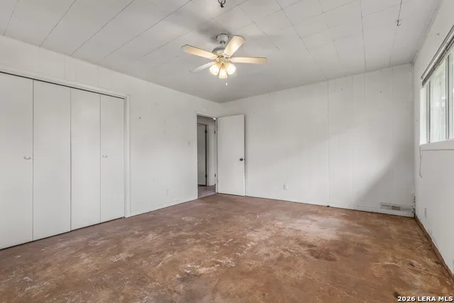 212 BLUEBONNET ST Burnet, TX 78611