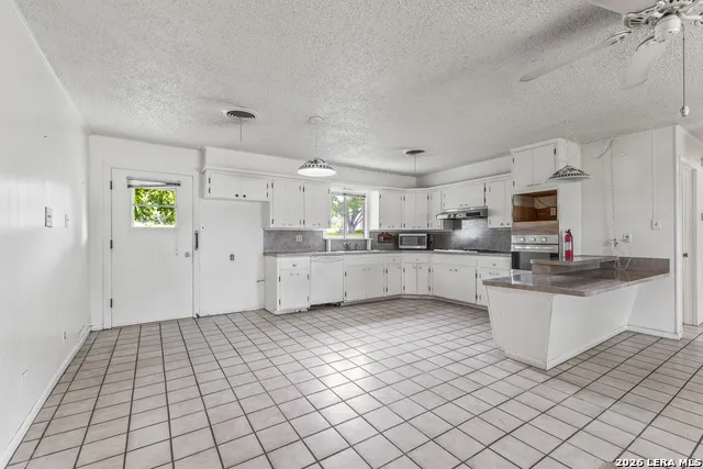212 BLUEBONNET ST Burnet, TX 78611