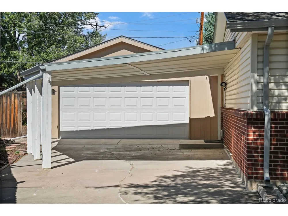 1507 S Field Court Denver, CO 80232