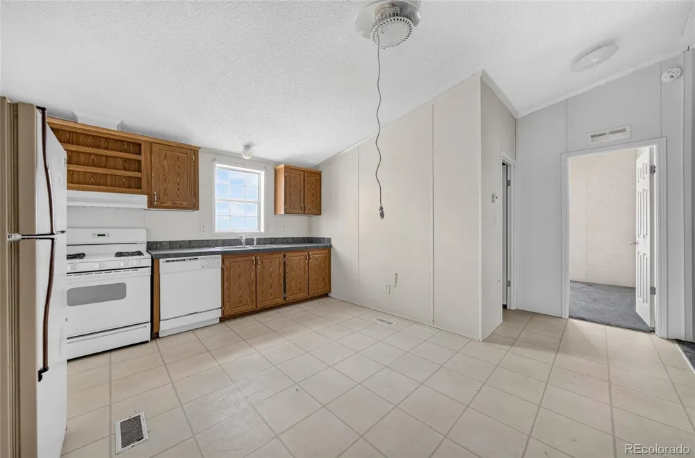 41751 Harbour Road Avondale, CO 81022