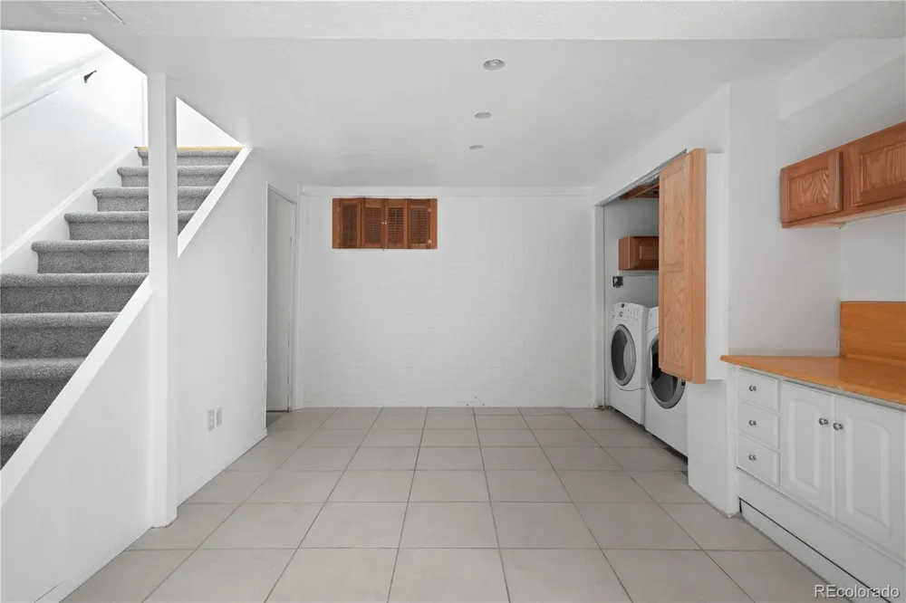 1507 S Field Court Denver, CO 80232