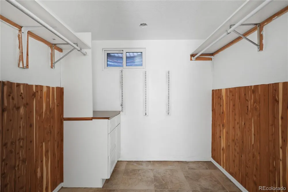 1507 S Field Court Denver, CO 80232