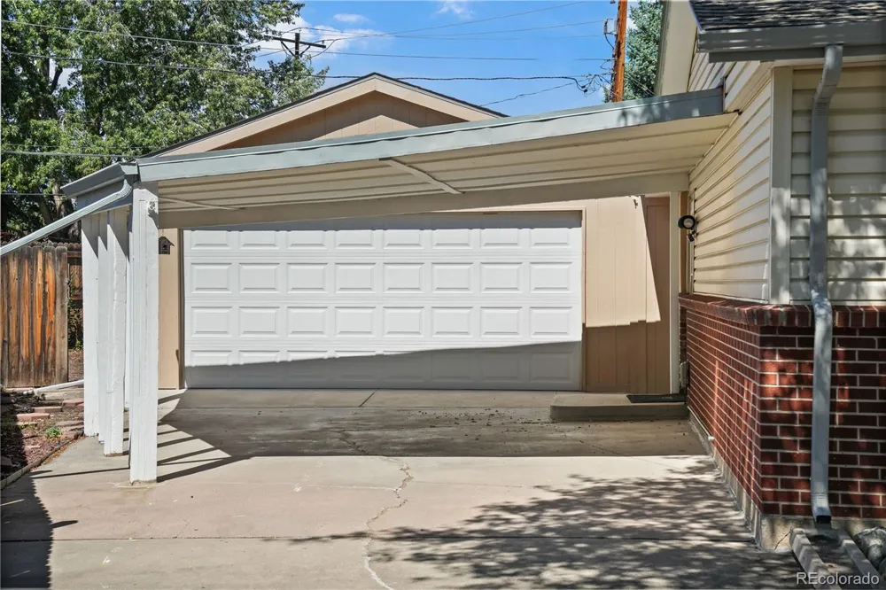 1507 S Field Court Denver, CO 80232
