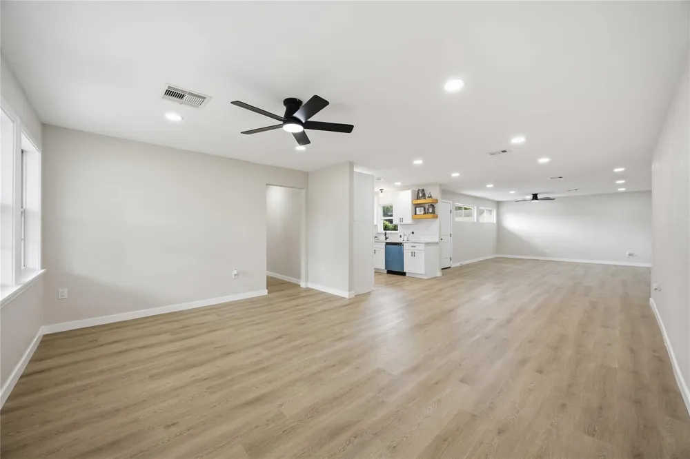 724 Oriole Lane Pasadena, TX 77502