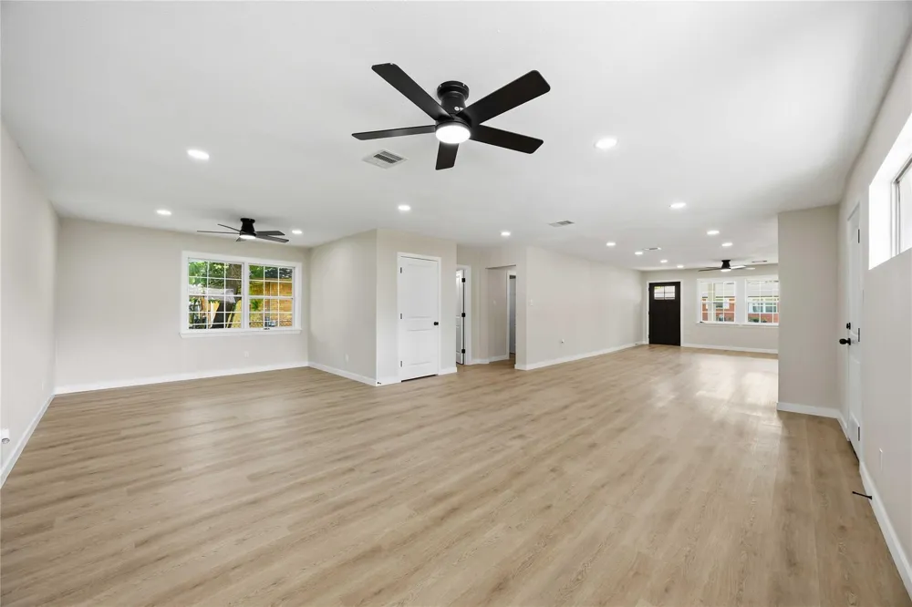 724 Oriole Lane Pasadena, TX 77502