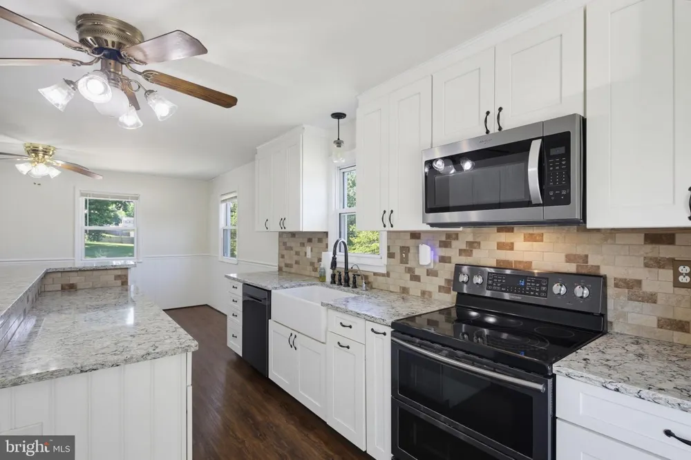 4307 HOWARD DRIVE Sykesville, MD 21784