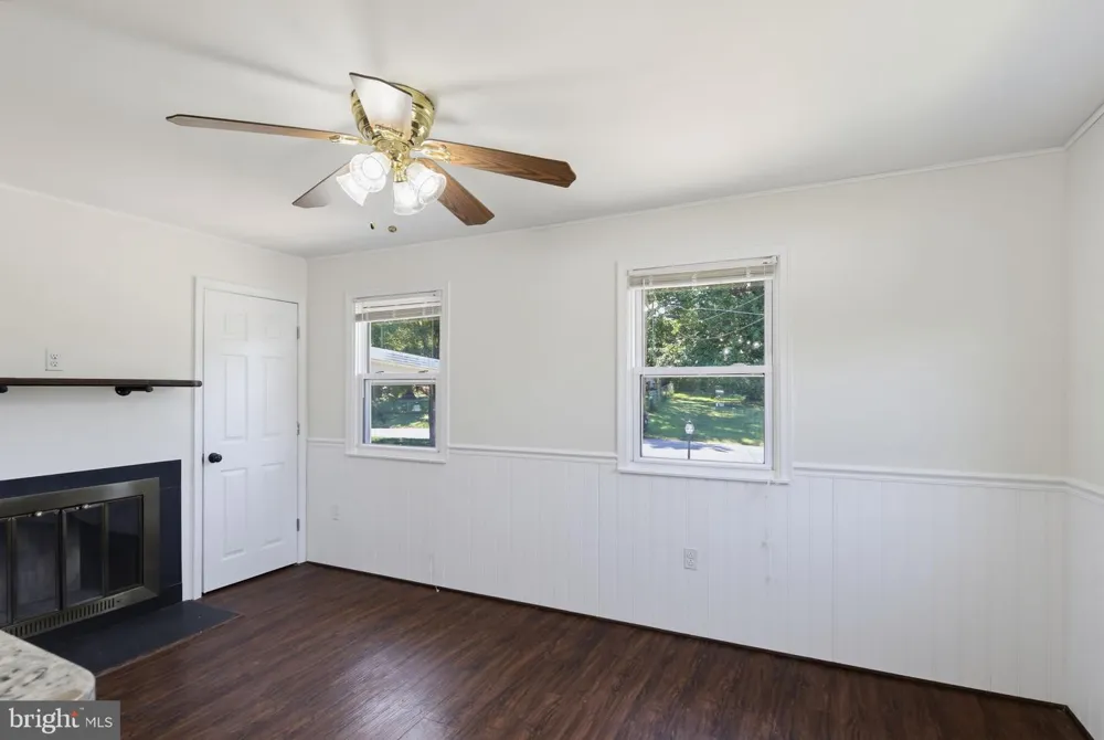 4307 HOWARD DRIVE Sykesville, MD 21784