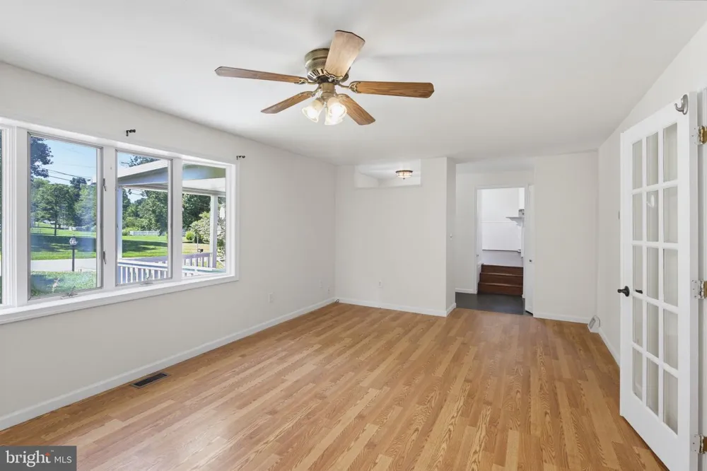 4307 HOWARD DRIVE Sykesville, MD 21784