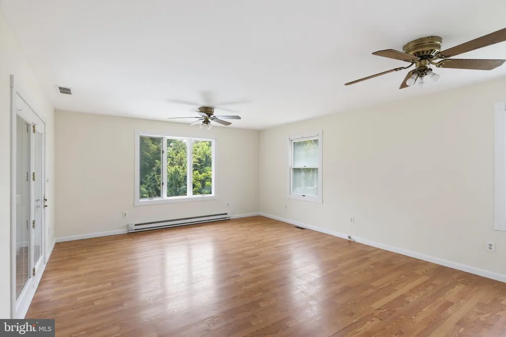 4307 HOWARD DRIVE Sykesville, MD 21784