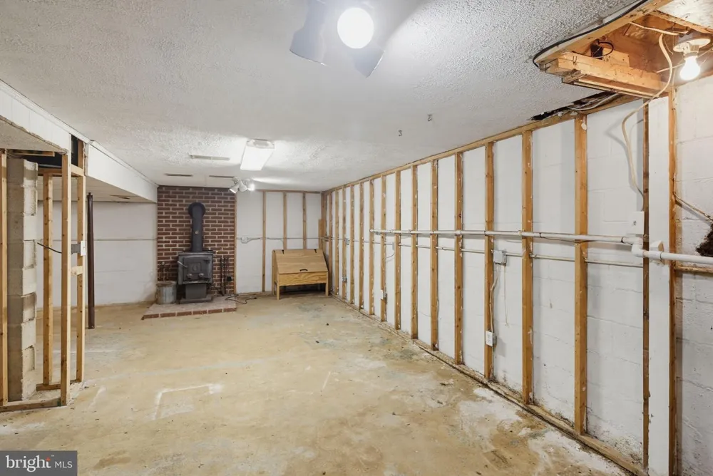 4307 HOWARD DRIVE Sykesville, MD 21784