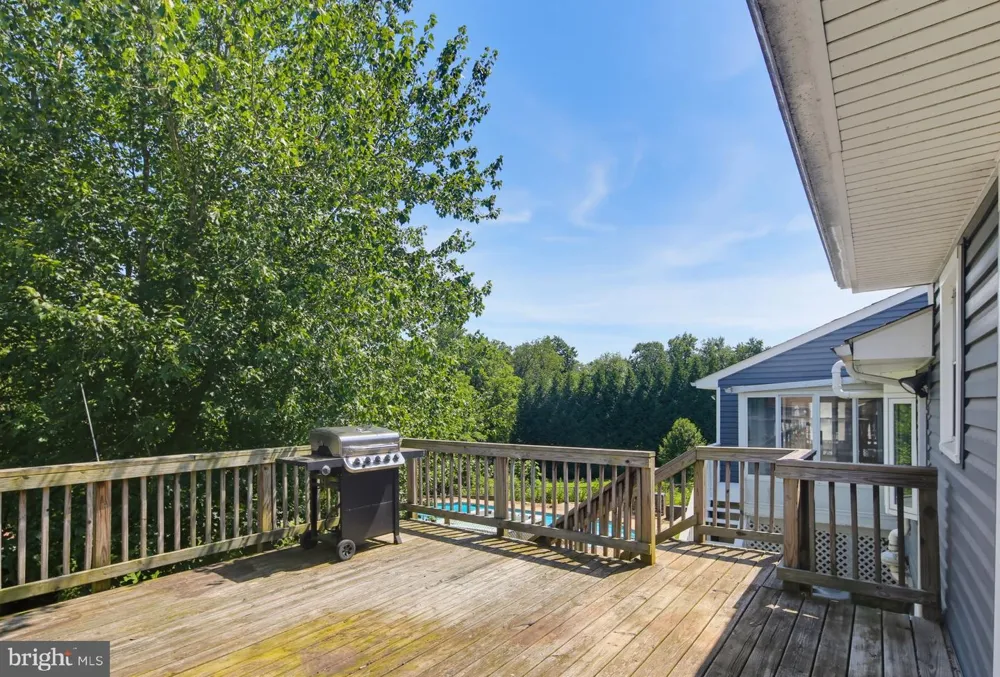 4307 HOWARD DRIVE Sykesville, MD 21784